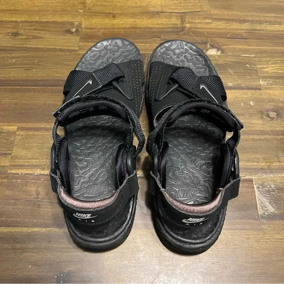 Nike ACG Air Deschutz+ Black Sandals - Picture 5 of 12